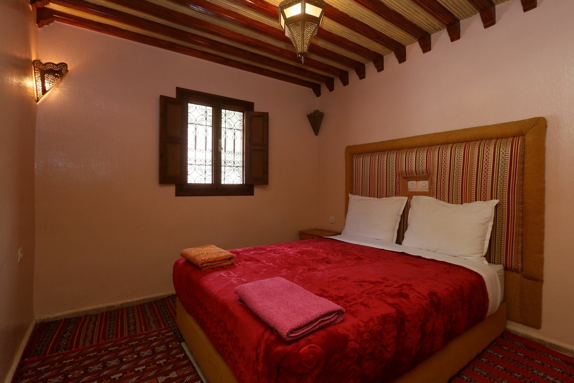 אימליל Tamatert Guest House מראה חיצוני תמונה
